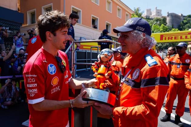 F1 - MONACO GRAND PRIX 2025 LECLERC Charles (mco), Scuderia Ferrari SF-25, portrait giving the Marshal Award during the Formula 1 Tag Heuer Grand Prix de Monaco, 8th round of the 2025 FIA Formula One World Championship, WM, Weltmeisterschaft from May 23 to 25, 2025 on the Circuit de Monaco, in Monte-Carlo, Monaco - Monte-CarloMonaco  Copyright: xJavierxJimenezx