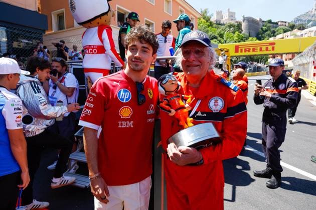 F1 - MONACO GRAND PRIX 2025 LECLERC Charles (mco), Scuderia Ferrari SF-25, portrait giving the Marshal Award during the Formula 1 Tag Heuer Grand Prix de Monaco, 8th round of the 2025 FIA Formula One World Championship, WM, Weltmeisterschaft from May 23 to 25, 2025 on the Circuit de Monaco, in Monte-Carlo, Monaco - Monte-CarloMonaco  Copyright: xJavierxJimenezx