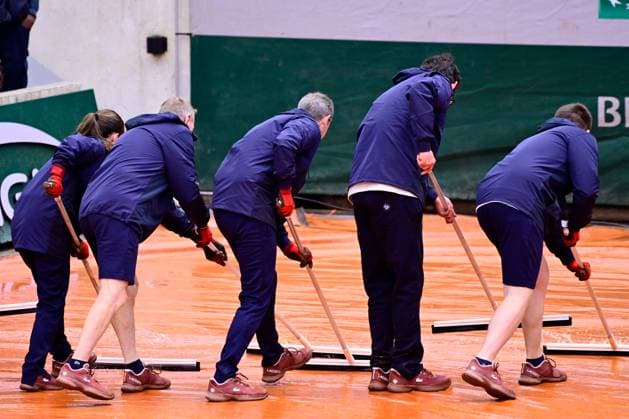 Sport Bilder des Tages TENNIS : Roland Garros 2025 - Internationaux de France - 25 05 2025 Illustration of rainy day during the 2025 French Open at Roland Garros on May 25, 2025 in Paris, France. ( Photo Dante Badano PSNewz ) - ParisFrance  Copyright: xx