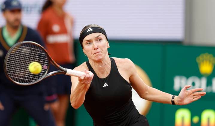 May 25, 2025, Paris, Paris, France: Elina Svitolina (UK) in action during the tennis Grand Slam of Roland Garros 2025, at Roland Garros Stadium, match between Zeynep Sonmez (TUR) and Elina Svitolina (UK) - on May 25 2025.Paris - France Paris France - ZUMAb253 20250525_zsp_b253_013 Copyright: xLoicxBaratouxx