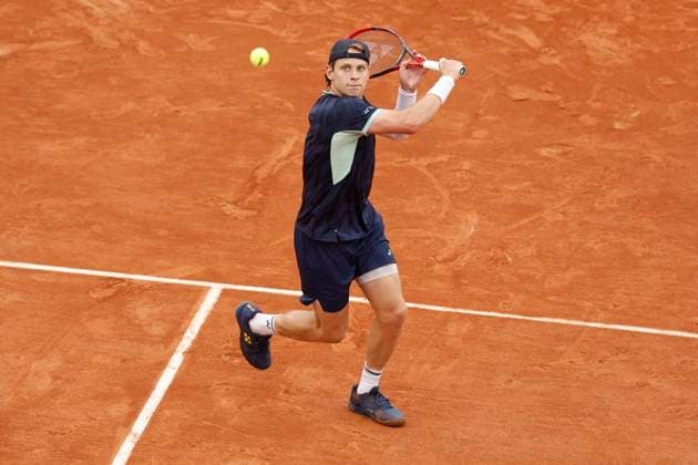 May 25, 2025, Paris, Paris, France: Zizou Bergs (BEL) in action during the tennis Grand Slam of Roland Garros 2025, at Roland Garros Stadium, match between Giovanni Mpetshi Perricard (FRA) and Zizou Bergs (BEL) - on May 25 2025.Paris - France Paris France - ZUMAb253 20250525_zsp_b253_100 Copyright: xLoicxBaratouxx