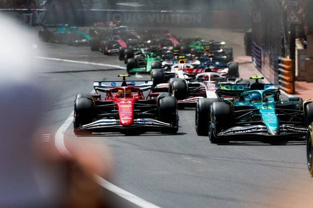 Formula 1 TAG Heuer Grand Prix de Monaco 2025 Alexis Perrin OVERTAKE MAXPPP - 25 05 2025 44 HAMILTON Lewis (gbr), Scuderia Ferrari, and 14 ALONSO Fernando (esp), Aston Martin Aramco Cognizant, action during the first lap of the Formula 1 TAG Heuer Grand Prix de Monaco 2025, the 8th round of the 2025 FIA Formula 1 World Championship, WM, Weltmeisterschaft on the Circuit de Monaco from May 22 to 25, 2025, in Monte Carlo, Monaco - F1 Grand Prix Of Monaco  Copyright: xOVERTAKE MAXPPPxAlexisxPerrinx OVT202505255799 monaco OVT202505255799