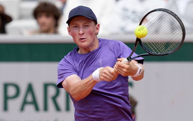 TENNIS - French Open 2025 PARIS,FRANCE,25.MAY.25 - TENNIS - ATP, Tennis Herren World Tour, French Open, Roland Garros, Grand Slam. Image shows Elmer Moller (DEN).  GEPAxpictures xMichaelxRiedler
