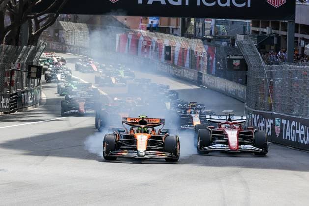 Start, Lando Norris McLaren Formula 1 Team , Charles Leclerc Scuderia Ferrari HP , Oscar Piastri McLaren Formula 1 Team , Max Verstappen Oracle Red Bull Racing , Race, Monaco Grand Prix, Motorsport, Men, Formula 1, 25 05 2025 Monte Carlo Monaco MCO Copyright: xkolbert-press ChristianxKolbertx