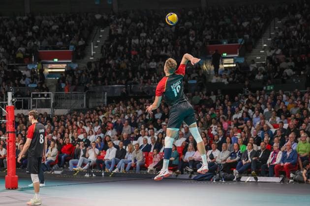Erik Roehrs Germany, 19 on serve, GER, Germany vs. Italy, Volleyball, Men, National match, 2024 2025 season, 25 05 2025, GER, Germany vs. Italy, Volleyball, Men, National match, 2024 2025 season, 25 05 2025 Munich Copyright: xEibner-Pressefoto JennixMaulx EP_JML