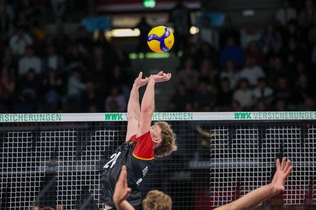 Eric Burggraef Germany, 24 at the net, GER, Germany vs. Italy, Volleyball, Men, National match, Season 2024 2025, 25 05 2025, GER, Germany vs. Italy, Volleyball, Men, National match, Season 2024 2025, 25 05 2025 Munich Copyright: xEibner-Pressefoto JennixMaulx EP_JML