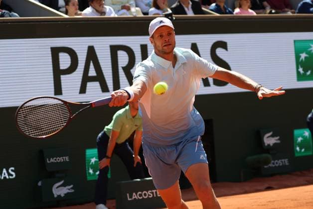 Tennis, French Open, Tag 1 ROLAND GARROS 2025 Thierry Larret MAXPPP - PARIS (75) 25 05 2025 Thierry Larret Maxppp. Tennis. Roland Garros 2025. Internationaux de France de tennis. Stade Roland Garros, Paris (75). Le 25 mai. Court Phillipe Chatrier : Lorenzo MUSETTI (ITA) vs Yannick HANFMANN (GER) - Tennis. Roland Garros 2025. French Open tennis tournament. Roland Garros Stadium, Paris (75) PARIS (75) STADE ROLAND GARROS PARIS ILE DE FRANCE FRANCE  Copyright: xMAXPPPxThierryxLarretx TLR202505256019 TLR202505256019