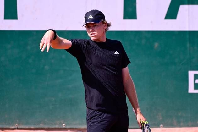 Tennis, French Open, Tag 1 TENNIS : Roland Garros 2025 - Internationaux de France - 25 05 2025 Alex Michelsen ( USA ) reacts during the 2025 French Open at Roland Garros on May 25, 2025 in Paris, France. ( Photo Dante Badano PSNewz ) - ParisFrance  Copyright: xx