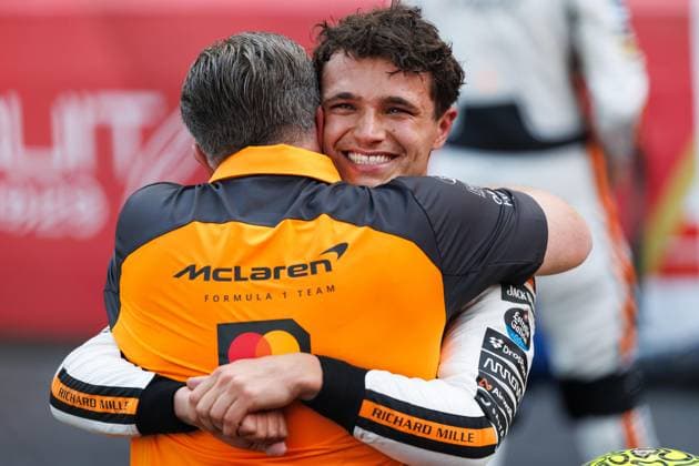 Lando Norris McLaren Formula 1 Team, 04 celebrates his victory in Monaco with Zak Brown, Monaco Grand Prix, Motorsport, Formula 1, 2025 season, 25 05 2025 Monaco Grand Prix, Motorsport, Formula 1, 2025 season, 25 05 2025 Monte Carlo Copyright: xEibner-Pressefoto AlexanderxNeisx EP_ANS