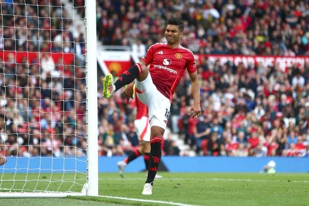 Sport Themen der Woche KW21 Casemiro of Manchester United, ManU kicks the goalpost in frustration Manchester United v Aston Villa, Premier League, Football, Old Trafford, Manchester, UK - 25 May 2025 EDITORIAL USE ONLY No use with unauthorised audio, video, data, fixture lists, club league logos or live services. Online in-match use limited to 120 images, no video emulation. No use in betting, games or single club league player publications.  Copyright: xPhilxOldham Shutterstockx 15316433ae