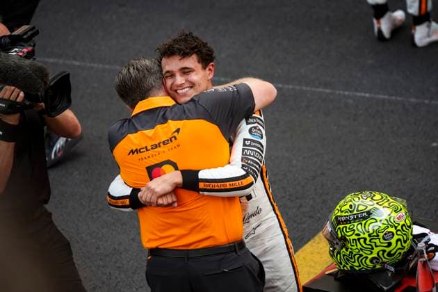F1 - MONACO GRAND PRIX 2025 NORRIS Lando (gbr), McLaren F1 Team MCL39, portrait celebrates the victory BROWN Zak (usa), CEO of of McLaren Racing, portrait during the Formula 1 Tag Heuer Grand Prix de Monaco, 8th round of the 2025 FIA Formula One World Championship, WM, Weltmeisterschaft from May 23 to 25, 2025 on the Circuit de Monaco, in Monte-Carlo, Monaco - Monte-CarloMonaco Copyright: xXavixBonillax