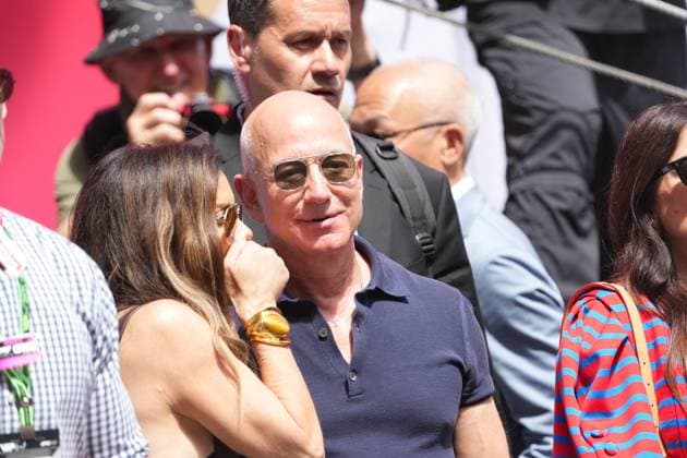 Formula 1 Grand Prix Monaco 2025 25 05 2025, Circuit de Monaco, Monte Carlo, Formula 1 Grand Prix Monaco 2025 ,in the picture Amazon founder Jeffrey Preston Jeff Bezos with partner Lauren Sanchez nordphotoxGmbHx xBratic nph00250