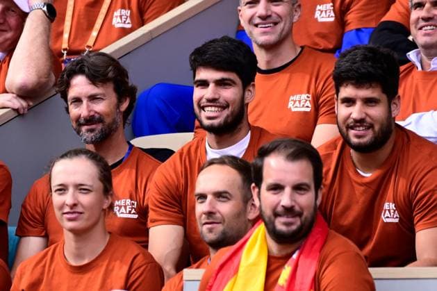 TENNIS : Hommage a Rafael Nadal - Roland Garros 2025 - 25 05 2025 Carlos Alcaraz ( Spain ) attends the tribute to Rafael Nadal during the 2025 French Open at Roland Garros on May 25, 2025 in Paris, France. ( Photo Dante Badano PSNewz ) - ParisFrance  Copyright: xx