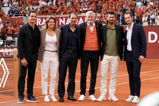 Tennis, French Open, Rafael Nadal wird mit Abschiedszeremonie geehrt TENNIS - French Open 2025 PARIS,FRANCE,25.MAY.25 - TENNIS - ATP, Tennis Herren World Tour, French Open, Roland Garros, Grand Slam. Image shows Roger Federer (SUI), Amelie Mauresmo (French Open), Rafael Nadal (ESP), Gilles Moretton (FFT), Novak Djokovic (SRB) and Andy Murray (GBR). GEPAxpictures xMichaelxRiedler