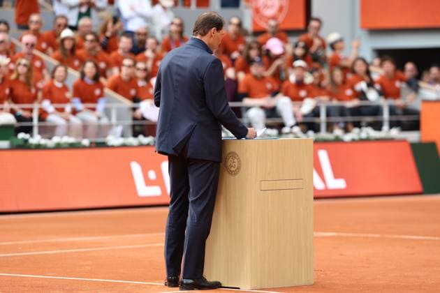 ROLAND GARROS 2025 Thierry Larret MAXPPP - PARIS (75) 25 05 2025 Thierry Larret Maxppp. Tennis. Roland Garros 2025. Internationaux de France de tennis. Stade Roland Garros, Paris (75). Le 25 mai. Court Phillipe Chatrier : Ceremonie et remise de trophee en hommage a la carriere de Rafael NADAL - Tennis. Roland Garros 2025. French Open tennis tournament. Roland Garros Stadium, Paris (75) PARIS (75) STADE ROLAND GARROS PARIS ILE DE FRANCE FRANCE  Copyright: xMAXPPPxThierryxLarretx TLR202505256780 TLR202505256780