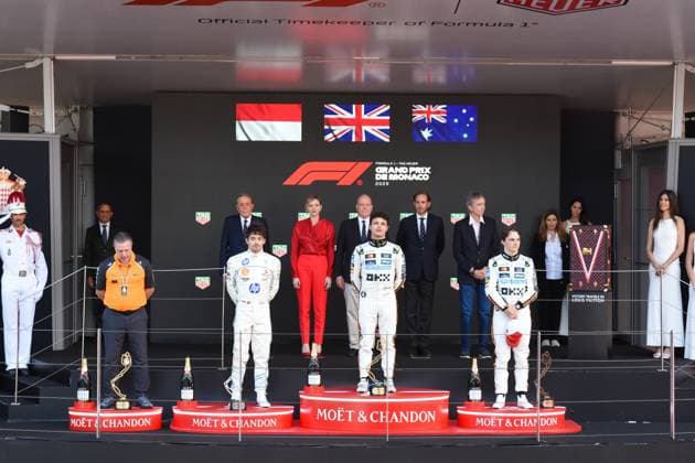 Formula 1 GP Monaco Sunday, 25 05 2025 Zak Brown, Team Principal McLaren Formula 1 Team and Charles Leclerc 16, Scuderia Ferrari and Lando Norris 4, McLaren Formula 1 Team and Oscar Piastri 81, McLaren Formula 1 Team Formula 1 GP Monaco Sunday, 25 05 2025 Copyright: xBEAUTIFULxSPORTS Erlhofx