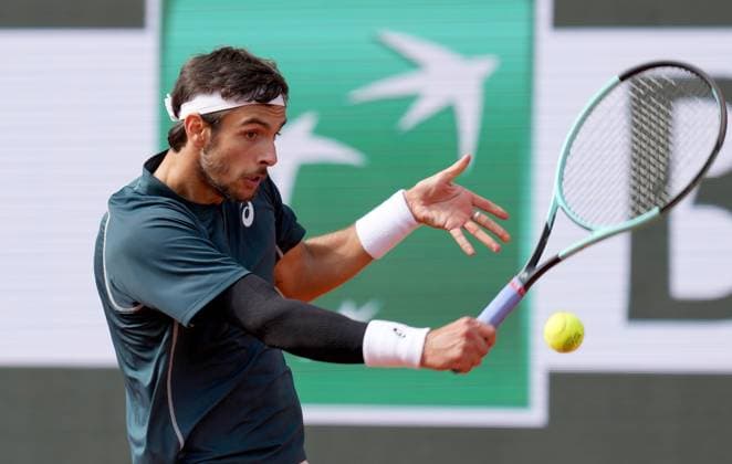 TENNIS - French Open 2025 PARIS,FRANCE,25.MAY.25 - TENNIS - ATP, Tennis Herren World Tour, French Open, Roland Garros, Grand Slam. Image shows Lorenzo Musetti (ITA).  GEPAxpictures xMichaelxRiedler
