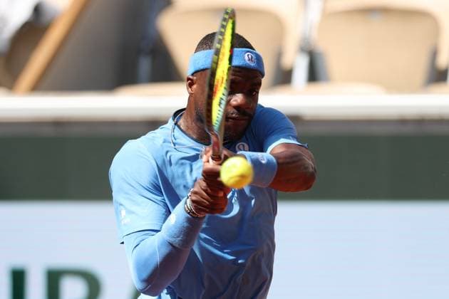 May 25, 2025, Paris, Celestynow, France: FRANCES TIAFOE of USA during the match against Roman Safiullin in the first round of French Open 2025 at Roland Garros in Paris. Tiafoe won 6:4, 7:5, 6:4 Paris France - ZUMAc278 20250525_zsp_c278_022 Copyright: xMarcinxCholewinskix
