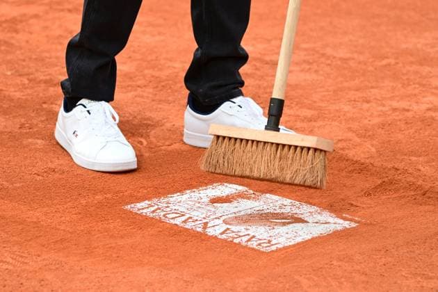 TENNIS : Hommage a Rafael Nadal - Roland Garros 2025 - 25 05 2025 Illustration of Rafael Nadal foot prints during the tribute to Rafael Nadal during the 2025 French Open at Roland Garros on May 25, 2025 in Paris, France. ( Photo Dante Badano PSNewz ) - ParisFrance  Copyright: xx