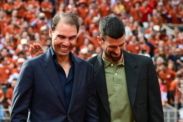 TENNIS : Hommage a Rafael Nadal - Roland Garros 2025 - 25 05 2025 Novak Djokovic ( Serbia ) during the tribute to Rafael Nadal during the 2025 French Open at Roland Garros on May 25, 2025 in Paris, France. ( Photo Dante Badano PSNewz ) - ParisFrance  Copyright: xx