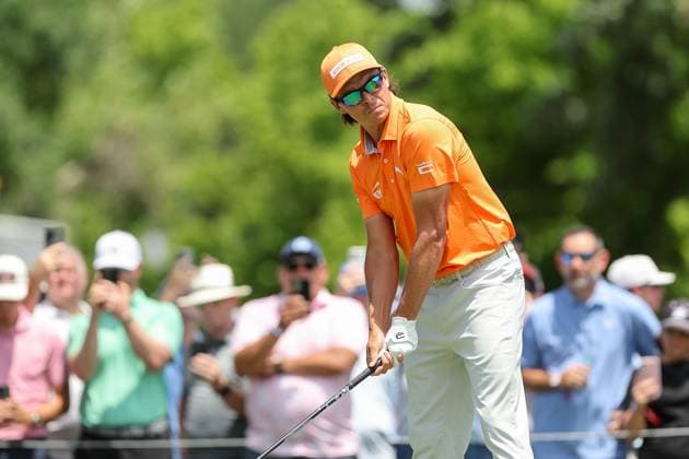 May 25, 2025: Rickie Fowler readies for his tee shot on the 3rd hole during the final round of the Charles Schwab Challenge golf tournament at Colonial Country Club in Fort Worth, TX. Cal Media Fort Worth United States of America - ZUMAc04_ 20250525_zma_c04_033 Copyright: xGrayxSiegelx