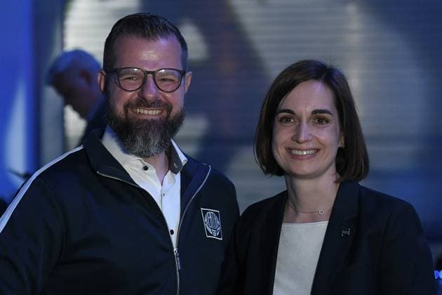 Soccer 2 Bundesliga General Meeting of Hertha B S C e V on 25 05 2025 at Messe Berlin in Berlin Fabian Drescher President Berlin , left Anne Noske Vice President Berlin , right xRx