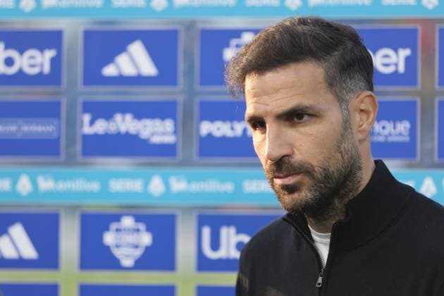 ComoÕs Como 1907 s head coach Cesc Fabregas during the Serie A Enilive 2024 2025 soccer match between Como and Inter at the Giuseppe Sinigaglia stadium in Como, north Italy - Friday May 23 2025 - Soccer.  Copyright: xAntonioxSaia LaPressex