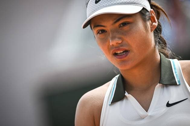 May 26, 2025, Paris, France, France: Emma RADUCANU of Great Britain during the second day of Roland-Garros 2025, French Open 2025, Grand Slam tennis tournament at Roland-Garros Stadium on May 26, 2025 in Paris, France. Paris France - ZUMAm308 20250526_zsp_m308_004 Copyright: xMatthieuxMirvillex
