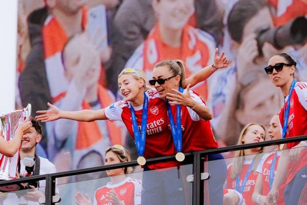 Katie McCabe (11 Arsenal) and Chloe Kelly (18 Arsenal) during the UEFA Womens Champions League Arsenal Trophy Lift at Emirates Stadium in London, England. (Pauline FIGUET SPP) Copyright: xPaulinexFIGUETx xSPPx spp-en-PaFiSp-PF_ARS3312
