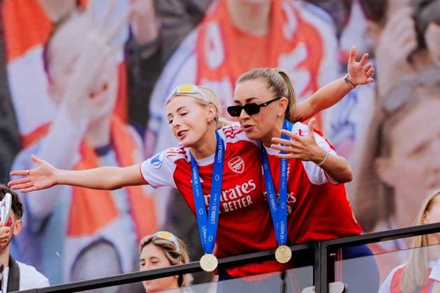 Katie McCabe (11 Arsenal) and Chloe Kelly (18 Arsenal) during the UEFA Womens Champions League Arsenal Trophy Lift at Emirates Stadium in London, England. (Pauline FIGUET SPP) Copyright: xPaulinexFIGUETx xSPPx spp-en-PaFiSp-PF_ARS3313