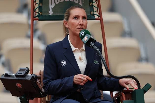 ROLAND GARROS 2025 Thierry Larret MAXPPP - PARIS (75) 26 05 2025 Thierry Larret Maxppp. Tennis. Roland Garros 2025. Internationaux de France de tennis. Stade Roland Garros, Paris (75). Le 26 mai. Court Phillipe Chatrier : Terence ATMANE (FRA) vs Richard GASQUET (FRA). Aurelie TOURTE, Juge arbitre - Tennis. Roland Garros 2025. French Open tennis tournament. Roland Garros Stadium, Paris (75) PARIS (75) STADE ROLAND GARROS PARIS ILE DE FRANCE FRANCE  Copyright: xMAXPPPxThierryxLarretx TLR202505268763 TLR202505268763