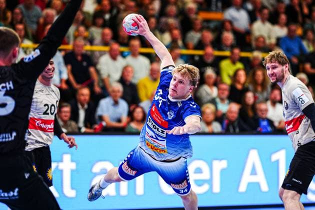 Throw Goal Thore Kjell Heinemann VfL Luebeck Schwartau, 34 GER, VfL Luebeck Schwartau vs Bergischer HC, Handball, 2 Bundesliga, Matchday 32, Season 2024 2025, 26 05 2025 GER, VfL Luebeck Schwartau vs Bergischer HC, Handball, 2 Bundesliga, Matchday 32, Season 2024 2025, 26 05 2025 Luebeck Copyright: xEibner-Pressefoto MarcelxvonxFehrnx EP_MFN
