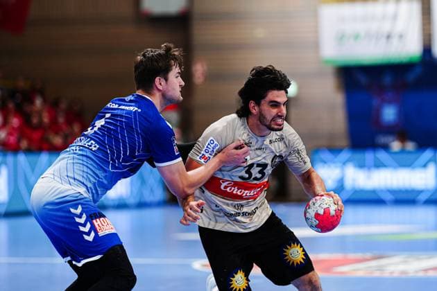 Rasmus Willette Houmoeller VfL Luebeck Schwartau, 06 , Eloy Morante Maldonado Bergischer HC, 33 GER, VfL Luebeck Schwartau vs Bergischer HC, Handball, 2 Bundesliga, Matchday 32, Season 2024 2025, 26 05 2025 GER, VfL Luebeck Schwartau vs Bergischer HC, Handball, 2 Bundesliga, Matchday 32, Season 2024 2025, 26 05 2025 Luebeck Copyright: xEibner-Pressefoto MarcelxvonxFehrnx EP_MFN