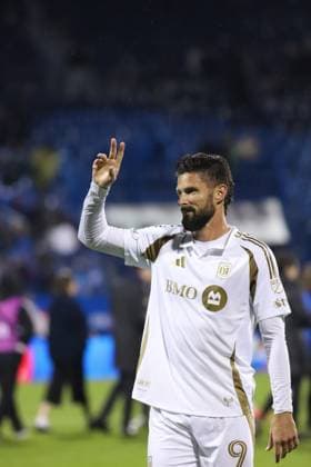 May 24, 2025, Montreal, Ciudad de Mexico, Canada: Olivier Giroud 9 of Los Angeles FC reacts during the MLS, Fussball Herren, USA match between CF Montreal Impact and Los Angeles FC at Saputo stadium. Final score Montreal Impact 2- 2 Los Angeles FC. on May 24, 2025 in Montreal, Canada. Montreal Canada - ZUMAmpac 20250524_zsa_e321_060 Copyright: xHoracioxZamoraxRiosx