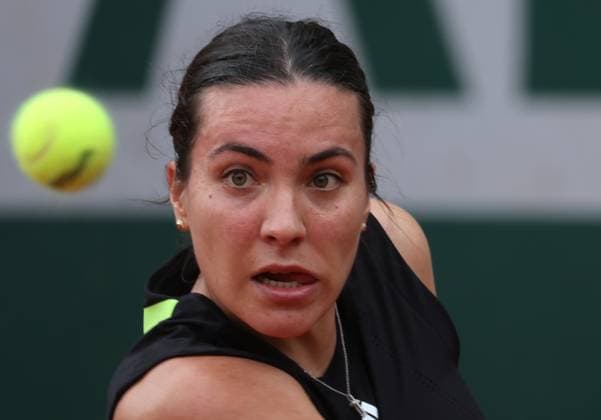 Elena-Gabriela Ruse of Romania plays against McCartney Kessler of the US during their first-round match at the French Tennis Open in Roland Garros in Paris, France, on Monday, May 26, 2025. Ruse won 7-5, 7-6.  PAR20250526223 MAYAxVIDON-WHITE