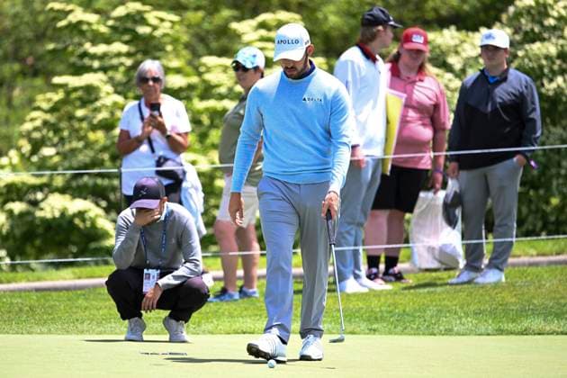 May 26, 2025: Patrick Cantlay (USA) putts on the putting green at the Memorial Tournament in Dublin, Ohio. Cal Media Dublin USA - ZUMAc04_ 20250526_zma_c04_050 Copyright: xBrentxClarkx