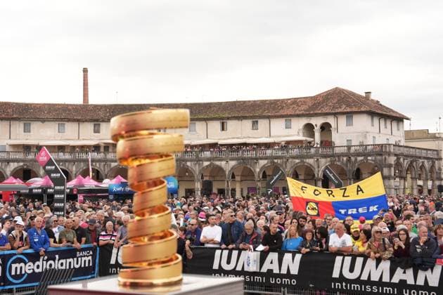 The trophy during the stage 16 of the Giro d™Italia from Piazzola sul Brenta to San Valentino (Brentonico), Italy - Tuesday, May 27, 2025. - cycling.  Copyright: xMassimoxPaolone LaPressex