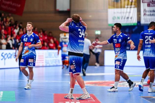 VfL Luebeck Schwartau disappointed after defeat GER, VfL Luebeck Schwartau vs Bergischer HC, Handball, 2 Bundesliga, Matchday 32, Season 2024 2025, 26 05 2025 GER, VfL Luebeck Schwartau vs Bergischer HC, Handball, 2 Bundesliga, Matchday 32, Season 2024 2025, 26 05 2025 Luebeck Copyright: xEibner-Pressefoto MarcelxvonxFehrnx EP_MFN