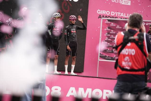 Del Toro Romero Isaac of Uae Team Emirates Xrg pink jersey and Ayuso Pesquera Juan of Uae Team Emirates Xro during the stage 16 of the Giro d™Italia from Piazzola sul Brenta to San Valentino (Brentonico), Italy - Tuesday, May 27, 2025. - cycling.  Copyright: xMarcoxAlpozzi LaPressex