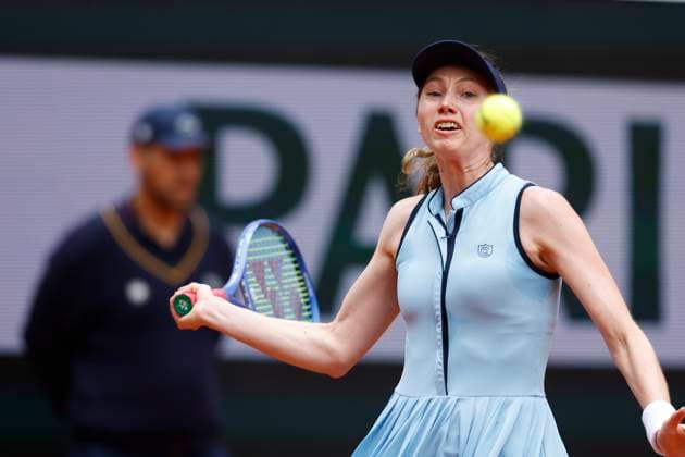May 27, 2025, Paris, Paris, France: Cristina Bucsa (ESP) in action during the tennis Grand Slam of Roland Garros 2025,match between Mirra Andreeva (RUS) and Cristina Bucsa (ESP) at Roland Garros Stadium - on May 27 2025.Paris - France Paris France - ZUMAb253 20250527_zsp_b253_019 Copyright: xLoicxBaratouxx