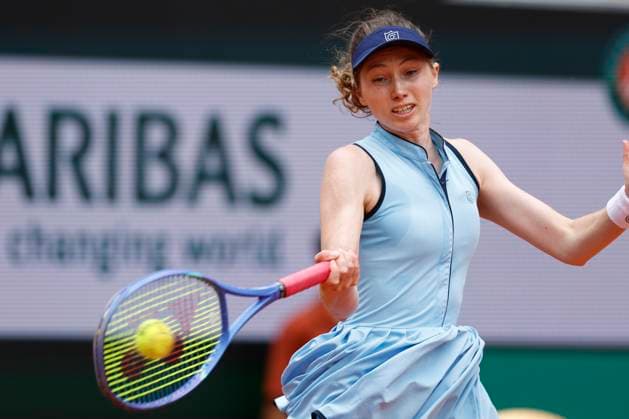 May 27, 2025, Paris, Paris, France: Cristina Bucsa (ESP) in action during the tennis Grand Slam of Roland Garros 2025,match between Mirra Andreeva (RUS) and Cristina Bucsa (ESP) at Roland Garros Stadium - on May 27 2025.Paris - France Paris France - ZUMAb253 20250527_zsp_b253_020 Copyright: xLoicxBaratouxx