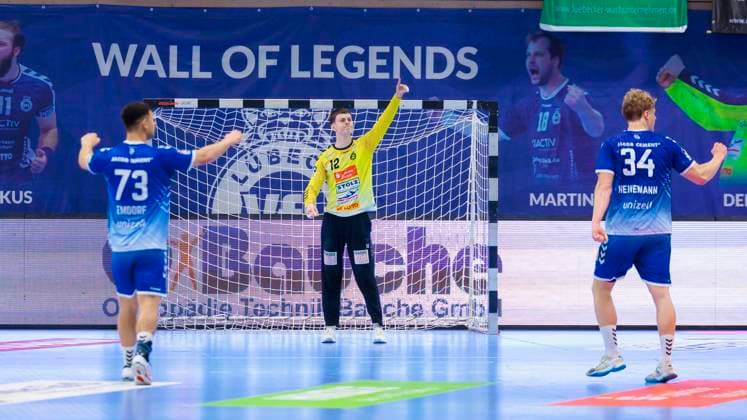 Lukas Emdorf Nr 73, VfL Luebeck Schwartau , Goalkeeper Paul Dreyer Nr 12, VfL Luebeck Schwartau and Thore Kjell Heinemann Nr 34, VfL Luebeck Schwartau are happy to cheer VfL Luebeck Schwartau vs Bergischer HC, Handball, 2 Bundesliga, 26 05 25 Luebeck Schleswig Holstein Germany Copyright: xAgentur54Gradx xFelixxKoenigx