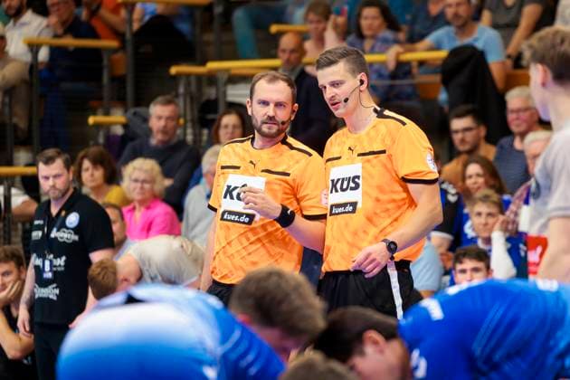 The referees Paul Kijowsky and Lukas Strüder VfL Luebeck Schwartau vs Bergischer HC, Handball, 2 Bundesliga, 26 05 25 Luebeck Schleswig Holstein Germany Copyright: xAgentur54Gradx xFelixxKoenigx
