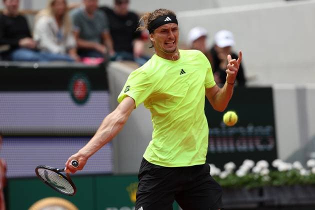 ROLAND GARROS 2025 Thierry Larret MAXPPP - PARIS (75) 27 05 2025 Thierry Larret Maxppp. Tennis. Roland Garros 2025. Internationaux de France de tennis. Stade Roland Garros, Paris (75). Le 27 mai. Court Suzanne Lenglen : Alexander ZVEREV (GER) vs Learner Tien (USA) - Tennis. Roland Garros 2025. French Open tennis tournament. Roland Garros Stadium, Paris (75) PARIS (75) STADE ROLAND GARROS PARIS ILE DE FRANCE FRANCE  Copyright: xMAXPPPxThierryxLarretx TLR202505279937 TLR202505279937