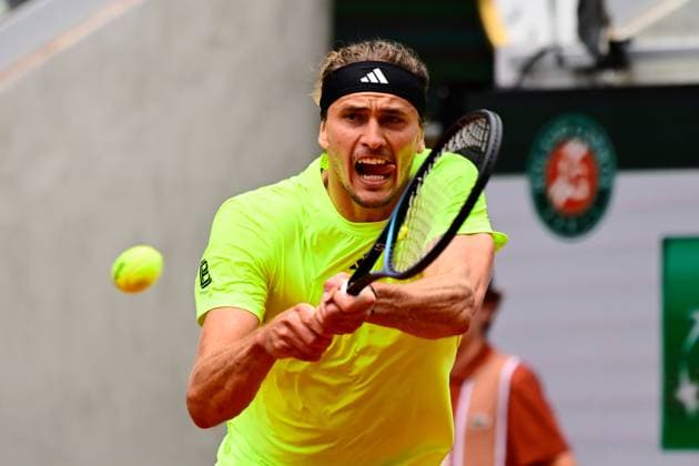 Tennis, French Open, Day 3, Alexander Zverev - Learner Tien