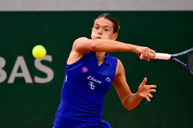 TENNIS : Roland Garros 2025 - Internationaux de France - 27 05 2025 Chloe Paquet ( France ) during the 2025 French Open at Roland Garros on May 27, 2025 in Paris, France. ( Photo Dante Badano PSNewz ) - ParisFrance  Copyright: xx