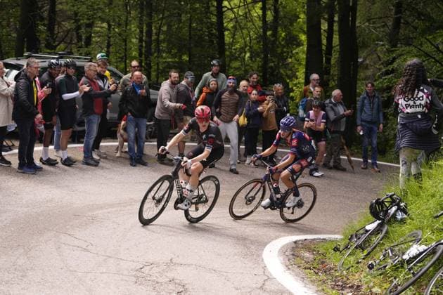 Storer Michael of Tudor Pro Cycling Team and Poole Max David of Team Picnic Postnl during the stage 16 of the Giro d™Italia from Piazzola sul Brenta to San Valentino (Brentonico), Italy - Tuesday, May 27, 2025. - cycling.  Copyright: xFabioxFerrari LaPressex