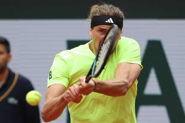 May 27, 2025, Paris, Celestynow, France: ALEXANDER ZVEREV of Germany during the match against Learner Tien of USA of French Open 2025 at Roland Garros in Paris. Paris France - ZUMAc278 20250527_zsp_c278_013 Copyright: xMarcinxCholewinskix