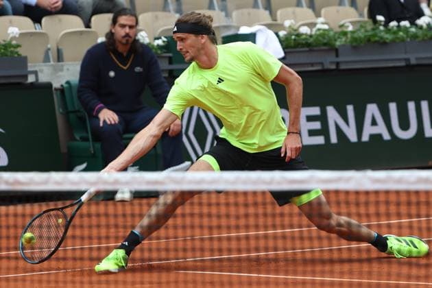 May 27, 2025, Paris, Celestynow, France: ALEXANDER ZVEREV of Germany during the match against Learner Tien of USA of French Open 2025 at Roland Garros in Paris. Paris France - ZUMAc278 20250527_zsp_c278_019 Copyright: xMarcinxCholewinskix