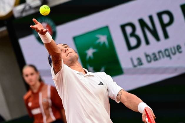 TENNIS : Roland Garros 2025 - Internationaux de France - 27 05 2025 Mattia Bellucci ( Italy ) serves during the 2025 French Open at Roland Garros on May 27, 2025 in Paris, France. ( Photo Dante Badano PSNewz ) - ParisFrance  Copyright: xx
